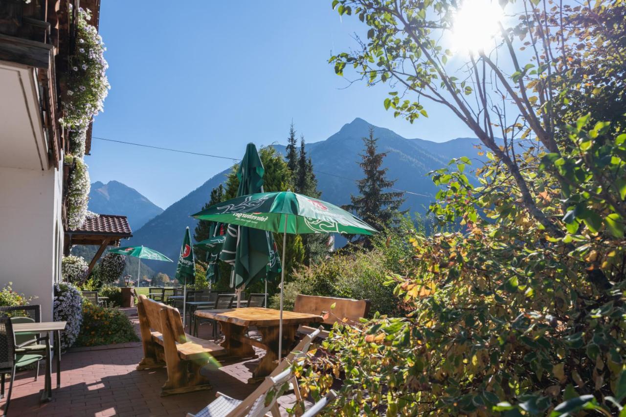 Panorama-Hotel Winklerhof Holzgau Luaran gambar