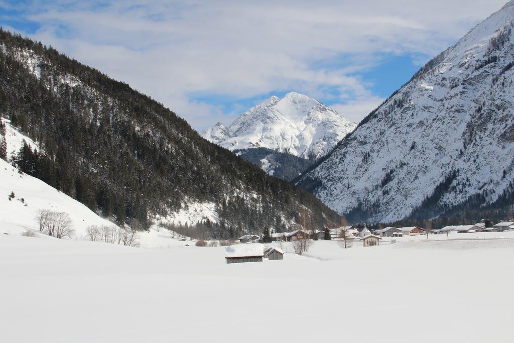 Panorama-Hotel Winklerhof Holzgau Luaran gambar